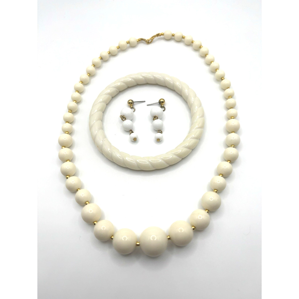 Vintage Plastic Beads Necklace Earrings & Bangle Cream Gold Tone‎ J1-3028